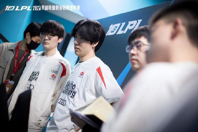 抗和商业影 抗和商业影